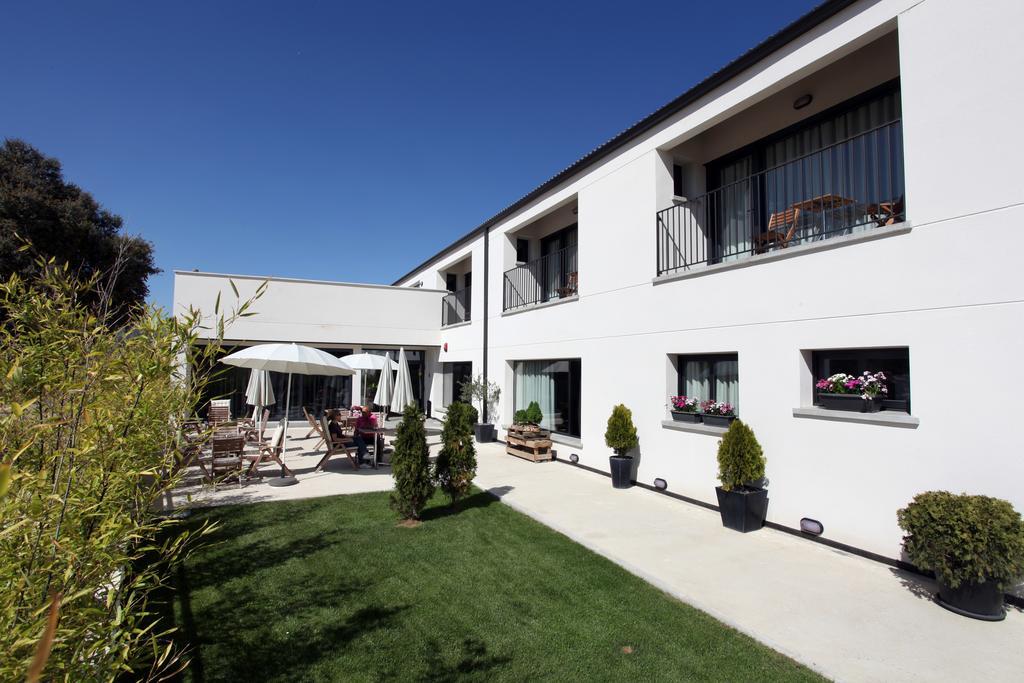 El Hotelito Navaluenga Eksteriør bilde