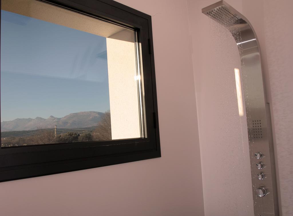 El Hotelito Navaluenga Rom bilde