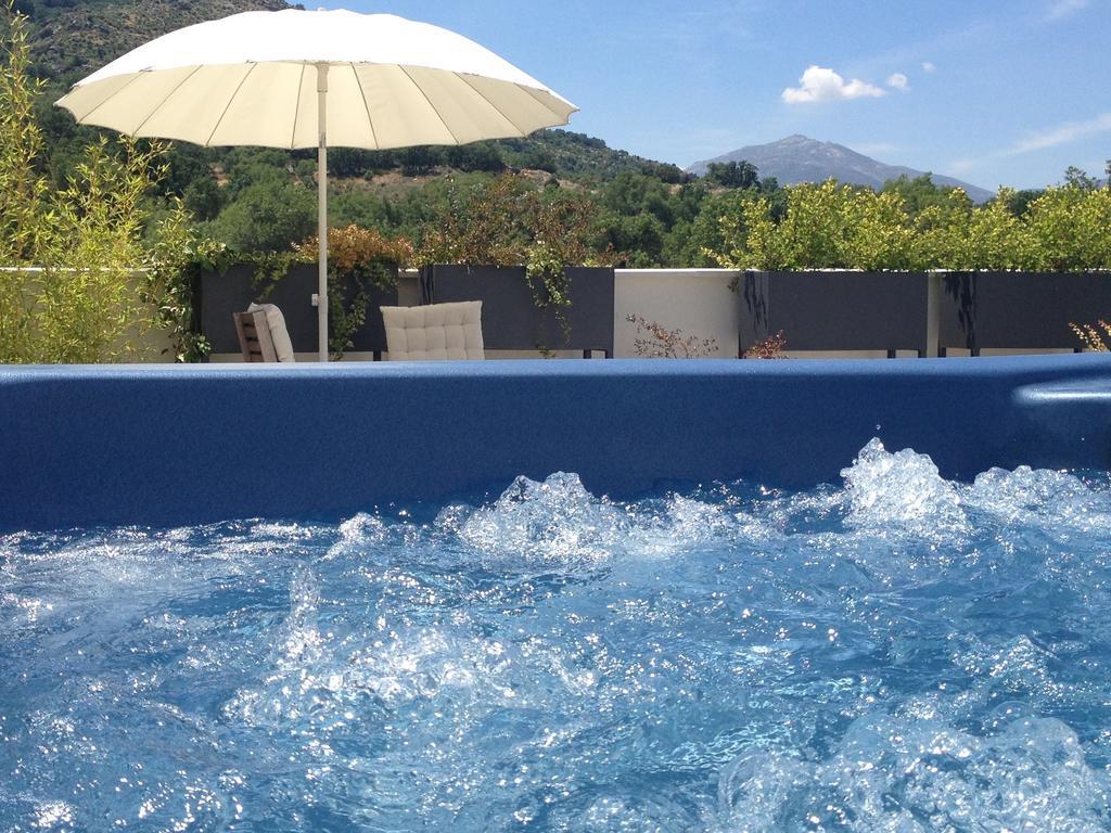 El Hotelito Navaluenga Rom bilde