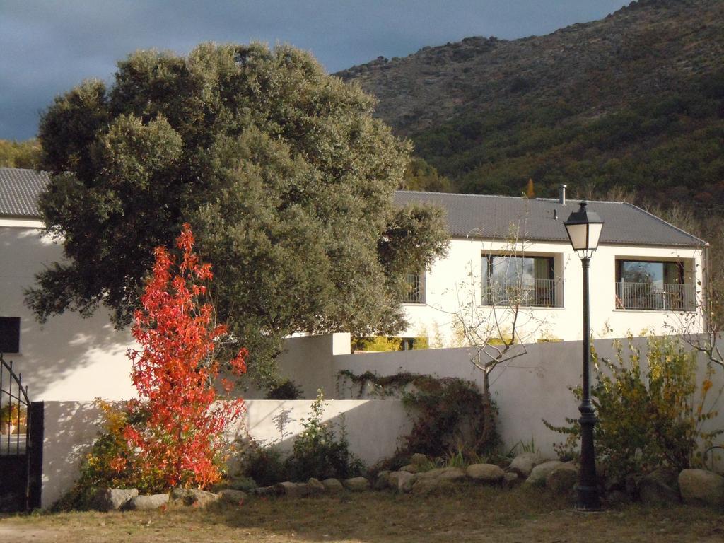 El Hotelito Navaluenga Eksteriør bilde
